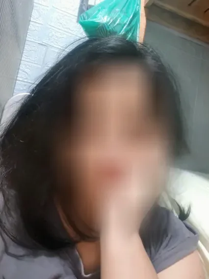 Büsra, 37