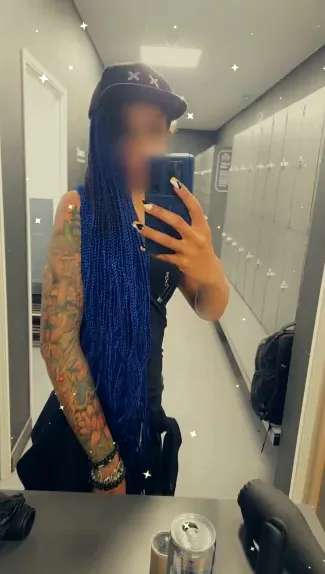 Ela, 34