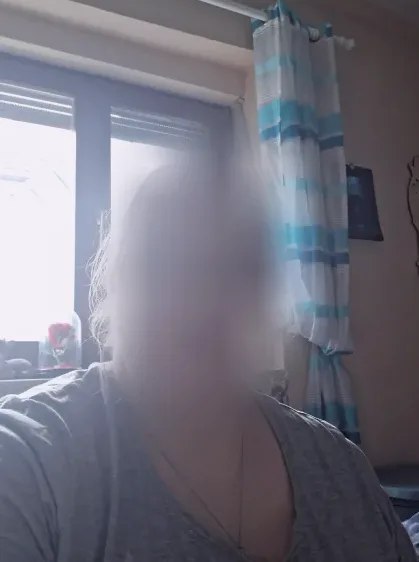 Fiona, 25