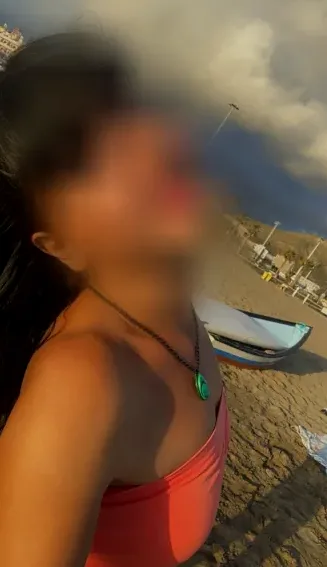 Melina, 34