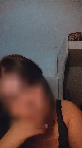 Mia, 29