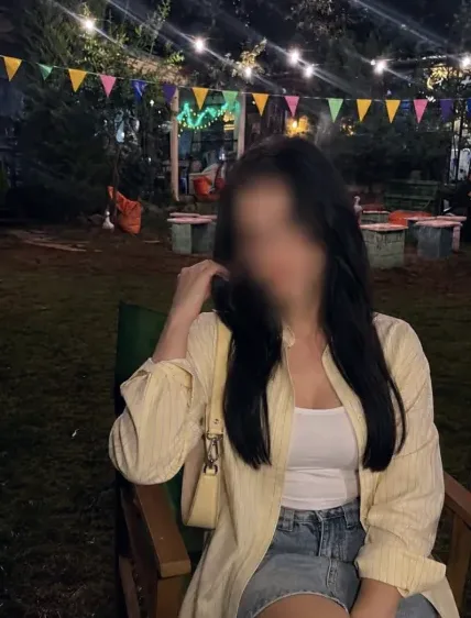 Mira, 24