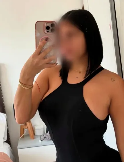 Miriam, 28