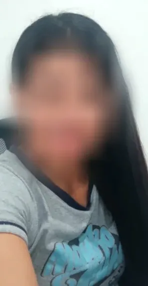 Nicole, 39