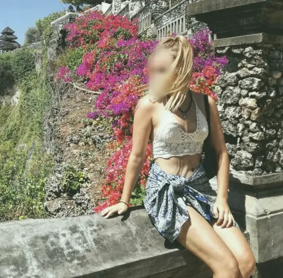Pia, 20