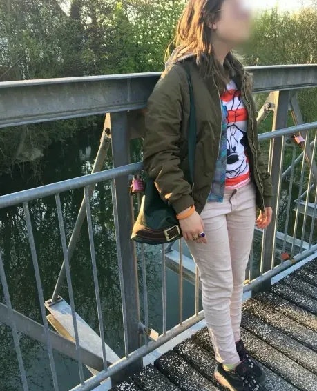 Sandra, 24