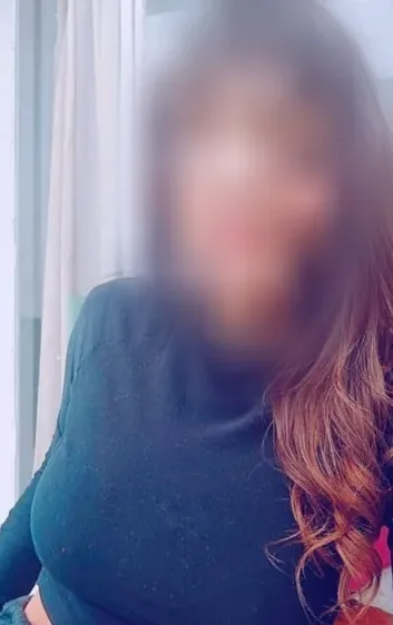 Sophia, 33