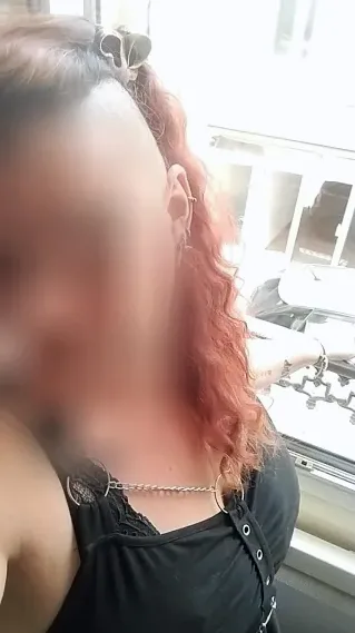 Sophie, 35