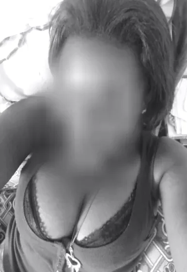 Yasmin, 35