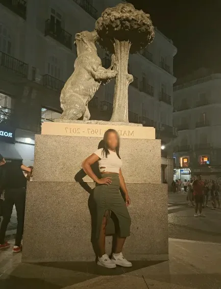 Yvonne, 34